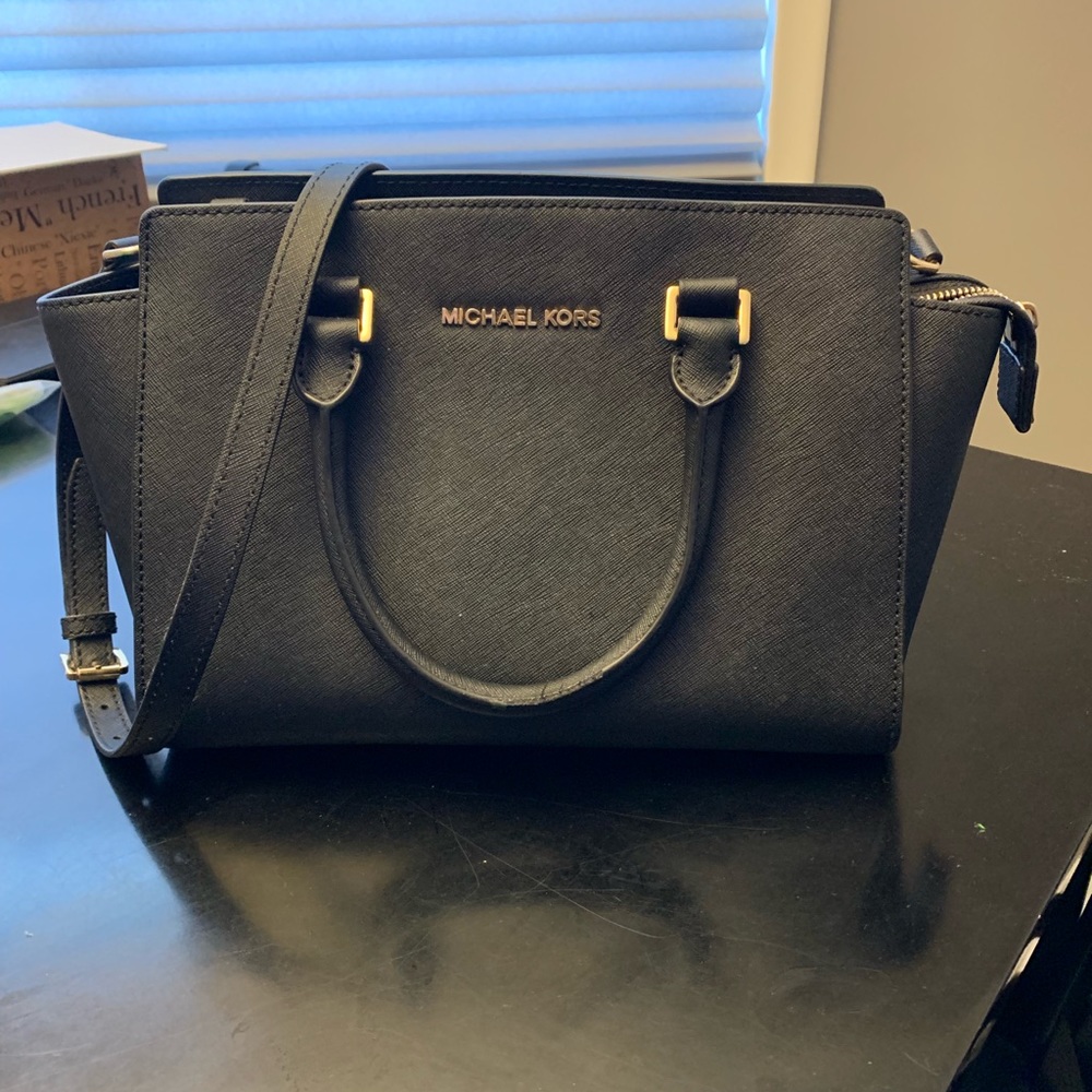 Michael Kors purse